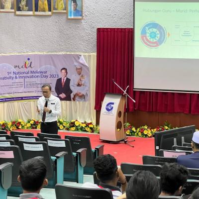 Photo 6100336986645706171 Y