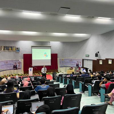 Photo 6100336986645706179 Y