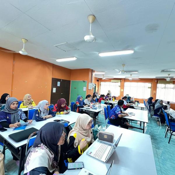 Bengkel 1 e-EDEBEB di PKG Kuala Klawang